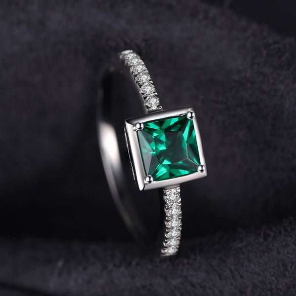 Green Emerald Solitaire Ring